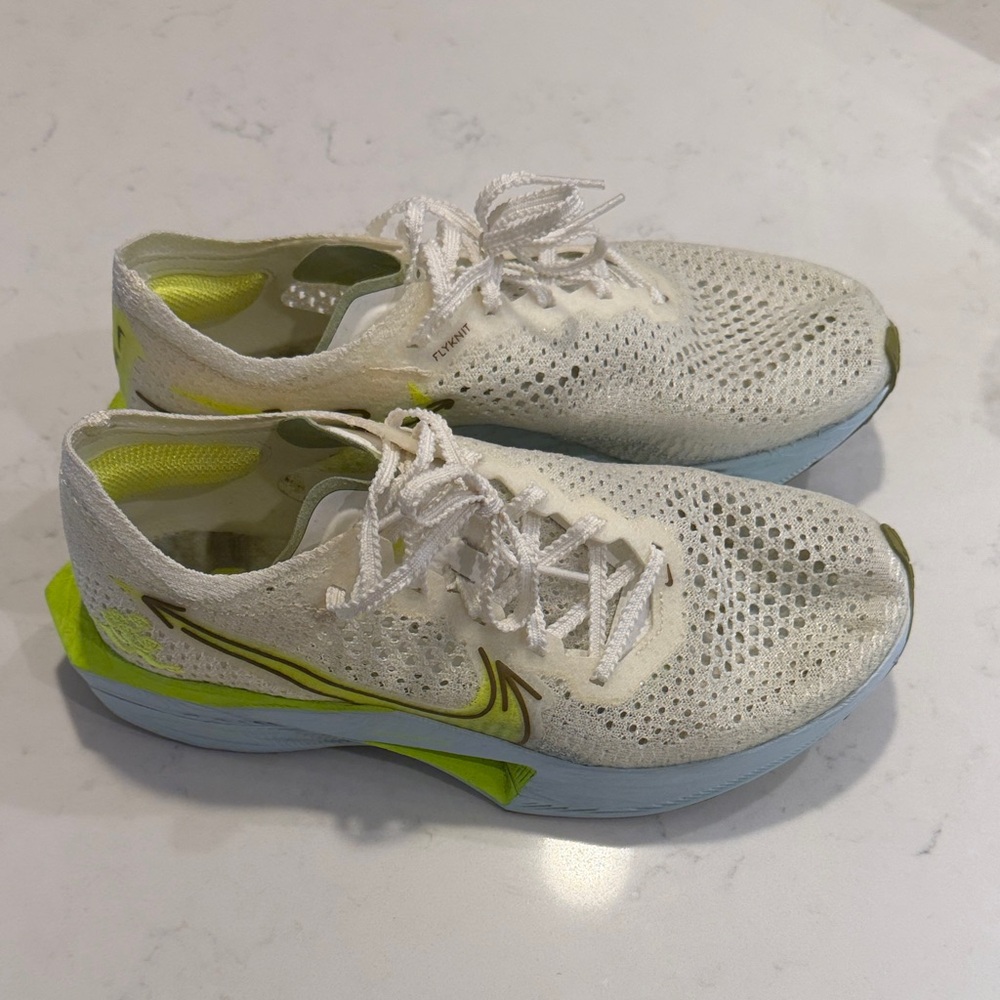 Nike Vaporfly 3 ZoomX Fly Knit Sneakers